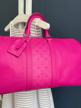 Lade das Bild in den Galerie-Viewer, LOUIS VUITTON TAIGARAMA KEEPALL 50