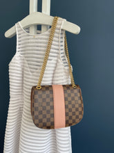 Lade das Bild in den Galerie-Viewer, LOUIS VUITTON WIGHT