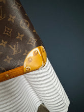 Lade das Bild in den Galerie-Viewer, LOUIS VUITTON NÉONOÉ SUMMER TRUNK