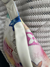 Lade das Bild in den Galerie-Viewer, LOUIS VUITTON WATERCOLOR BUMBAG