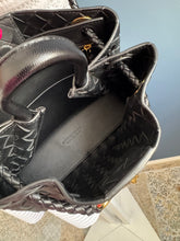 Lade das Bild in den Galerie-Viewer, BOTTEGA VENETA ANDIAMO