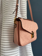 Lade das Bild in den Galerie-Viewer, LOUIS VUITTON MÉTIS EMPREINTE