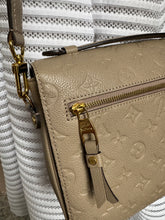 Lade das Bild in den Galerie-Viewer, LOUIS VUITTON MÉTIS EMPREINTE