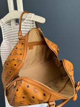 Lade das Bild in den Galerie-Viewer, MCM OTTOMAR WEEKENDER