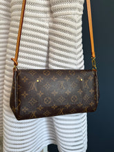 Lade das Bild in den Galerie-Viewer, LOUIS VUITTON FAVORITE MM