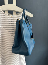 Lade das Bild in den Galerie-Viewer, PRADA GALLERIA