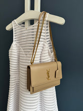 Lade das Bild in den Galerie-Viewer, YSL SUNSET