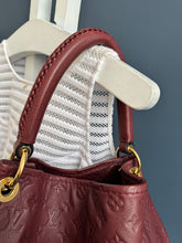Lade das Bild in den Galerie-Viewer, LOUIS VUITTON ARTSY EMPREINTE