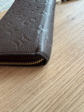 Lade das Bild in den Galerie-Viewer, LOUIS VUITTON ZIPPY EMPREINTE