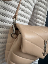 Lade das Bild in den Galerie-Viewer, YSL LOULOU TOY