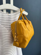 Lade das Bild in den Galerie-Viewer, PRADA BOSTON