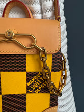 Lade das Bild in den Galerie-Viewer, LOUIS VUITTON NANO STRAMER BAG
