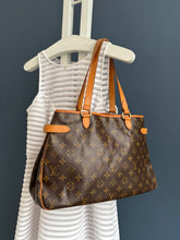 Lade das Bild in den Galerie-Viewer, LOUIS VUITTON BATIGNOLLES