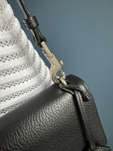 Lade das Bild in den Galerie-Viewer, YSL SUNSET