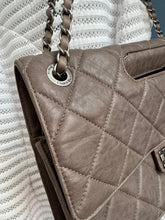 Lade das Bild in den Galerie-Viewer, CHANEL 2.55 DOUBLE FLAP