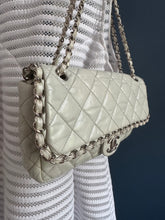 Lade das Bild in den Galerie-Viewer, CHANEL TIMELESS MEDIUM