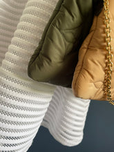 Lade das Bild in den Galerie-Viewer, LOUIS VUITTON MULTI POCHETTE PILLOW