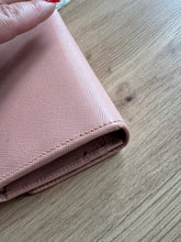 Lade das Bild in den Galerie-Viewer, PRADA GELDBÖRSE