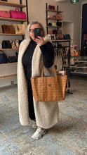 Lade das Bild in den Galerie-Viewer, MCM SHOPPER MEDIUM