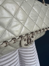 Lade das Bild in den Galerie-Viewer, CHANEL TIMELESS MEDIUM