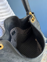 Lade das Bild in den Galerie-Viewer, LOUIS VUITTON ARTSY EMPREINTE
