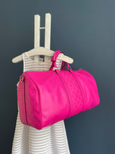 Lade das Bild in den Galerie-Viewer, LOUIS VUITTON TAIGARAMA KEEPALL 50