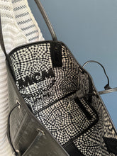 Lade das Bild in den Galerie-Viewer, MCM LIZ SHOPPER MEDIUM
