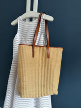 Lade das Bild in den Galerie-Viewer, CÉLINE CABAS SHOPPER