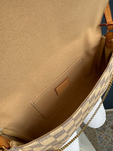 Lade das Bild in den Galerie-Viewer, LOUIS VUITTON FAVORITE MM