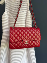 Lade das Bild in den Galerie-Viewer, CHANEL DOUBLE FLAP JUMBO