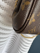 Lade das Bild in den Galerie-Viewer, LOUIS VUITTON FAVORITE