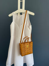 Lade das Bild in den Galerie-Viewer, MCM MINI TONI SHOPPER