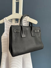 Lade das Bild in den Galerie-Viewer, YSL SAC DE JOUR