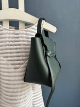 Lade das Bild in den Galerie-Viewer, CÉLINE BELT