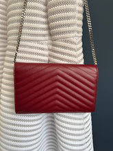 Lade das Bild in den Galerie-Viewer, YSL CASSANDRE WOC