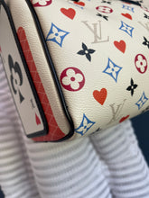 Lade das Bild in den Galerie-Viewer, LOUIS VUITTON SPEEDY 25 GAME ON