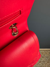 Lade das Bild in den Galerie-Viewer, CHANEL DOUBLE FLAP MEDIUM