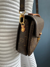 Lade das Bild in den Galerie-Viewer, LOUIS VUITTON MÉTIS