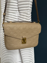 Lade das Bild in den Galerie-Viewer, LOUIS VUITTON MÉTIS EMPREINTE