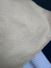 Lade das Bild in den Galerie-Viewer, LOUIS VUITTON ARTSY EMPTREINTE