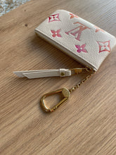 Lade das Bild in den Galerie-Viewer, LOUIS VUITTON SUNRISE SCHLÜSSELETUI