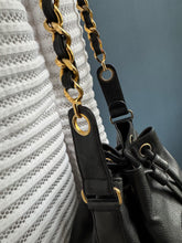 Lade das Bild in den Galerie-Viewer, CHANEL VINTAGE BEUTEL