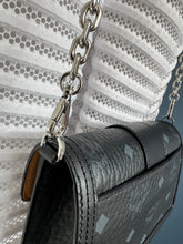 Lade das Bild in den Galerie-Viewer, MCM TRACY BAG