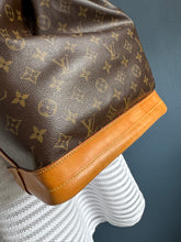 Lade das Bild in den Galerie-Viewer, LOUIS VUITTON NOÉ GEANDE