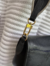 Lade das Bild in den Galerie-Viewer, LOUIS VUITTON DIANE