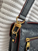 Lade das Bild in den Galerie-Viewer, LOUIS VUITTON MÉTIS EMPREINTE