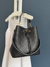 Lade das Bild in den Galerie-Viewer, LOUIS VUITTON NÉONOÉ EMPREINTE