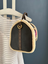 Lade das Bild in den Galerie-Viewer, LOUIS VUITTON TEDDY SPEEDY 30