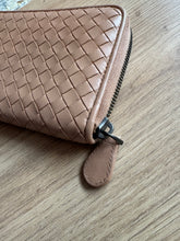 Lade das Bild in den Galerie-Viewer, BOTTEGA VENETA GELDBÖRSE