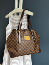 Lade das Bild in den Galerie-Viewer, LOUIS VUITTON HAMPSTEAD MM